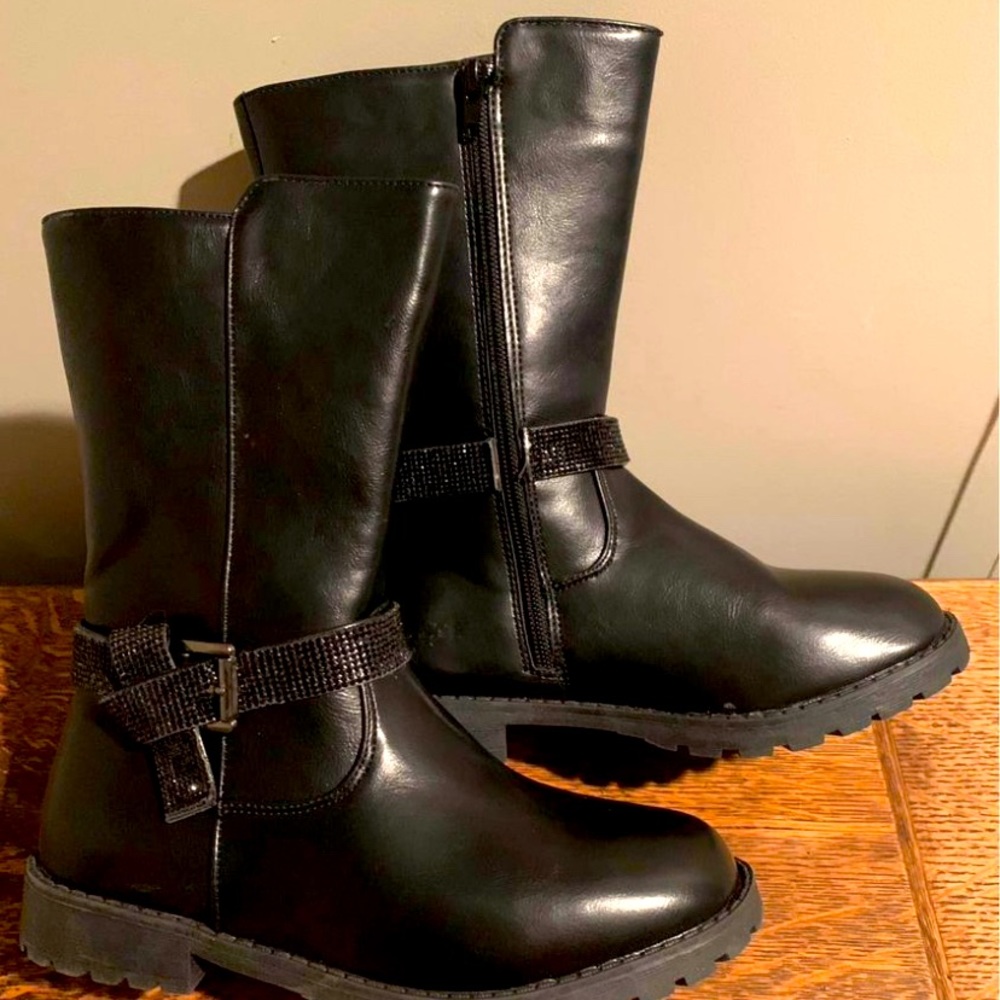 Kellie and Katie NEW